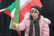 ویژه‌برنامه تماشاخانه سیار کانون در راهپیمایی ۲۲ بهمن 