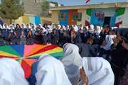 جشن آغاز مهر با همکاری کانون در مدارس حاشیه شهر قوچان
